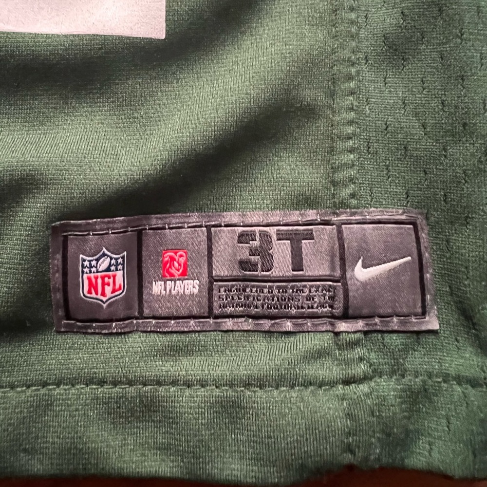 New York Jets Sam Darnold Jersey - Picture 2 of 7